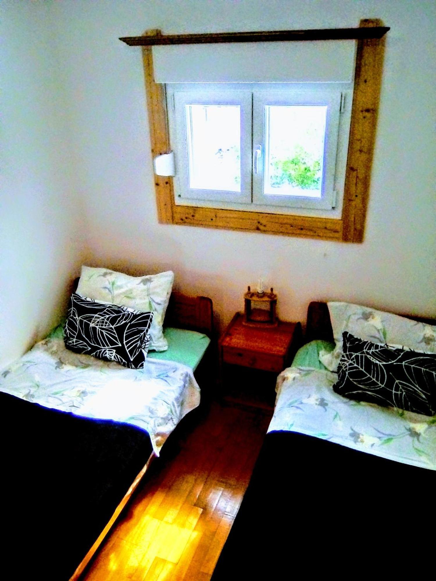 Apartment Ma'Re Supetar Exterior photo